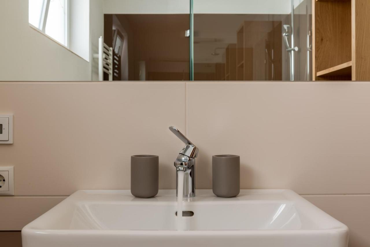 Fourteen Zell Am S&p By In One Apartment *