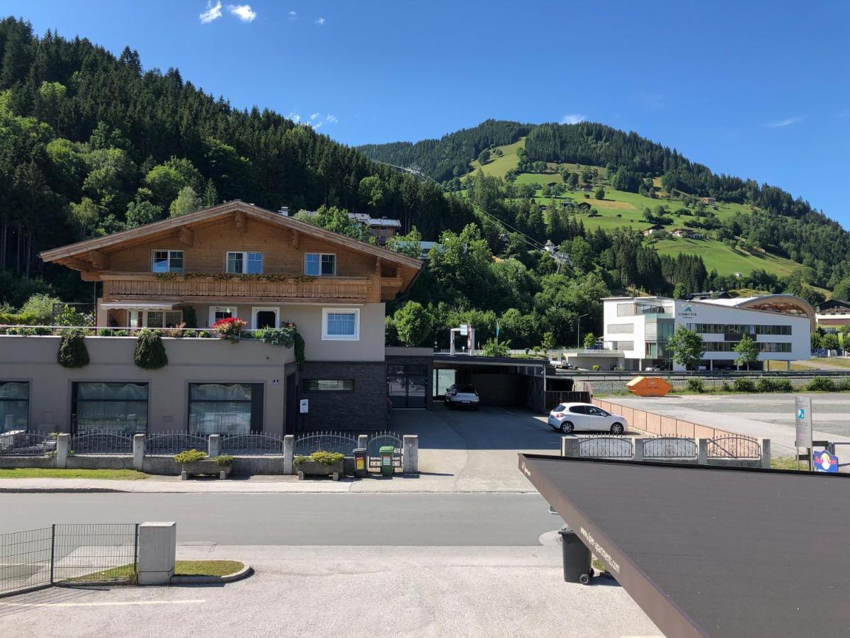 Fourteen Zell Am S&p By In One Zell am See