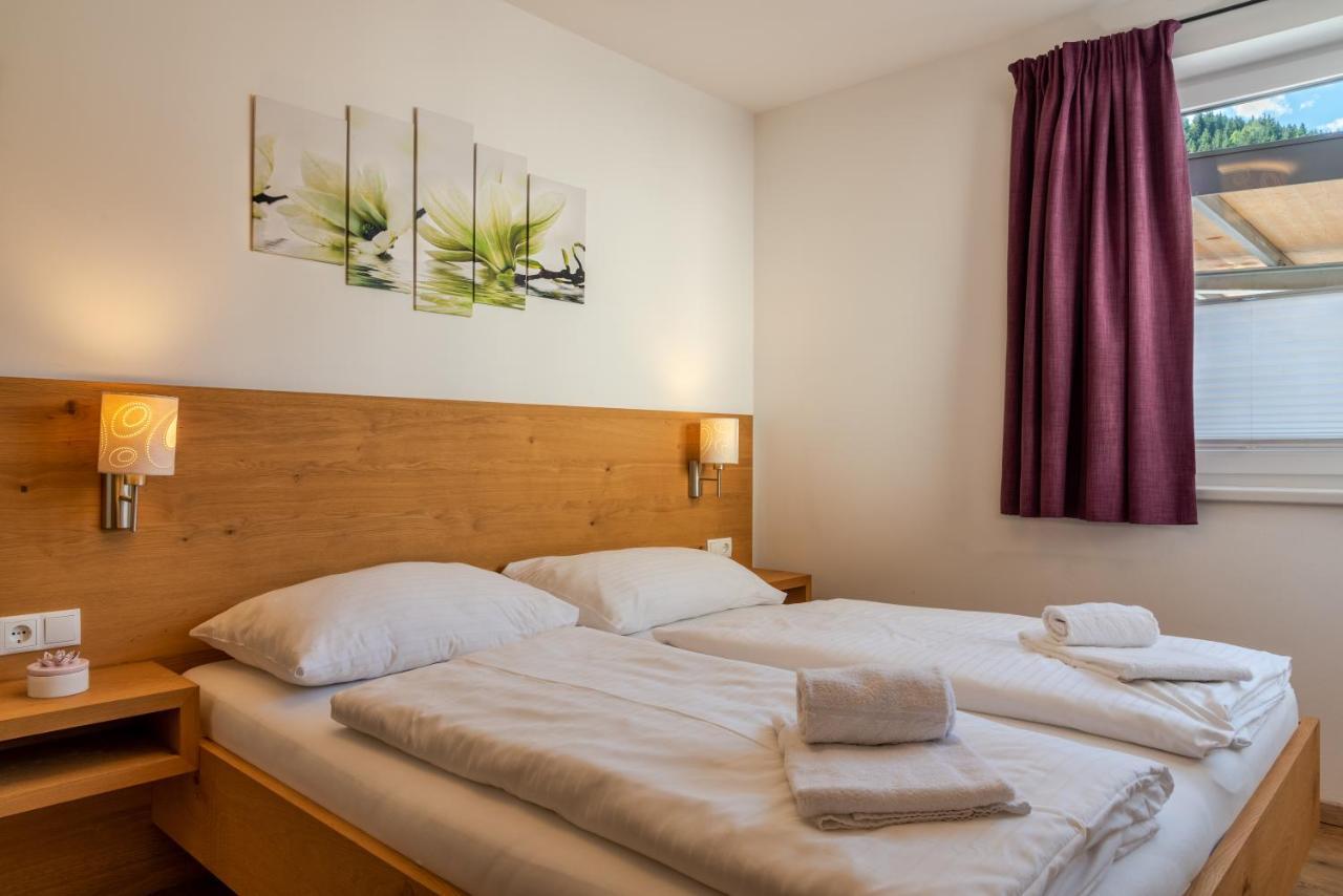 Fourteen Zell Am S&p By In One Apartment