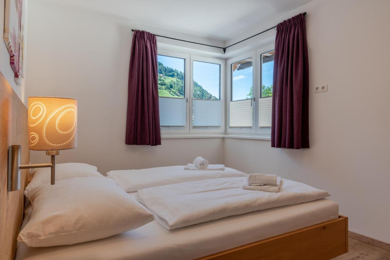Fourteen Zell Am S&p By In One Apartment