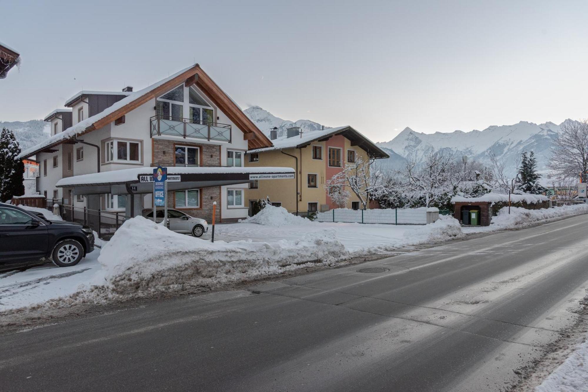 Fourteen Zell Am S&p By In One *